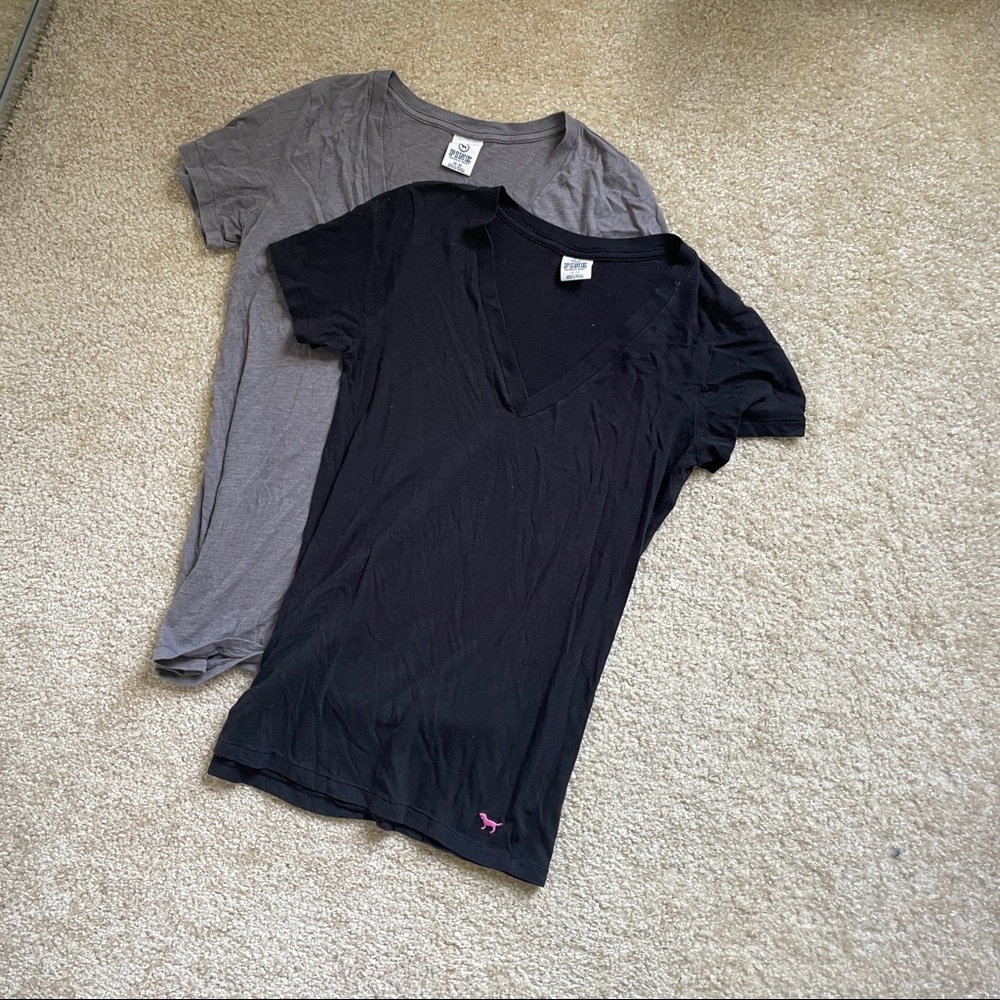 VS Pink V-neck T-shirt 2-pack
